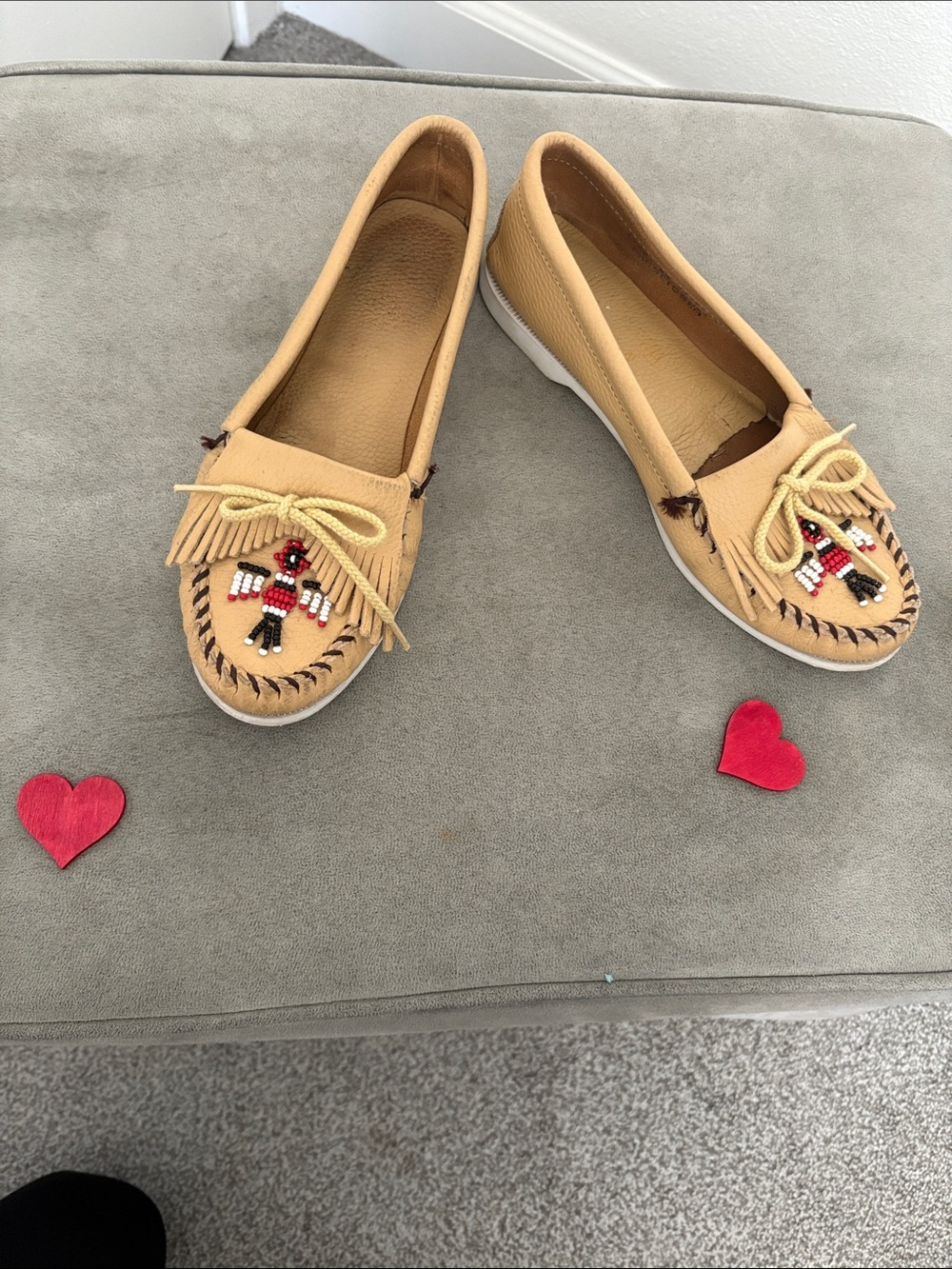Minnetonka Tan Beaded Fringe Moccasin Flats